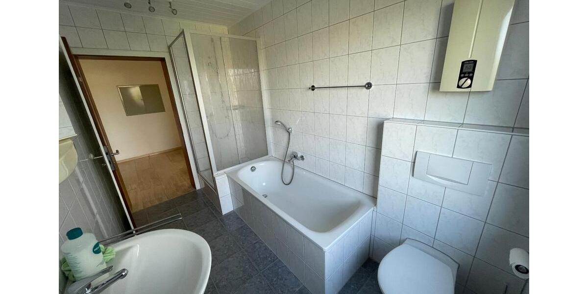 Hochparterre Morbach - 3 Zimmer, 108 m&sup2;, 650&euro; | Angebot:26409111