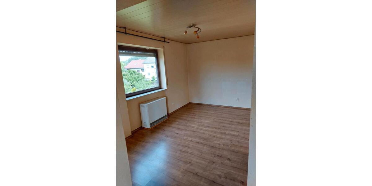 Etagenwohnung Oberrot - 4.5 Zimmer, 105 m&sup2;, 220.000&euro; | Angebot:26986034