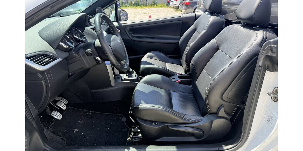 Peugeot 207CC Xenon Leder SHZ PDC 2.Hand 149.600 km 2.890 &euro; Altdorf 84032