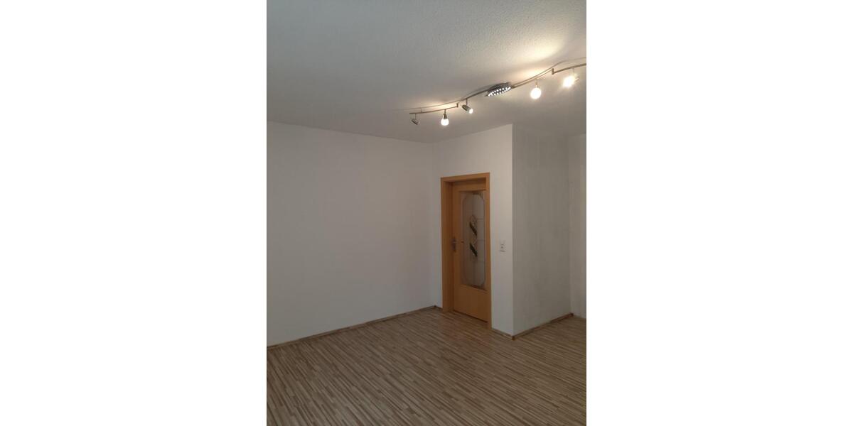 3 Raum Wohnung mit Balkon und Essdiele in Torgau OT Welsau 3 zimmer