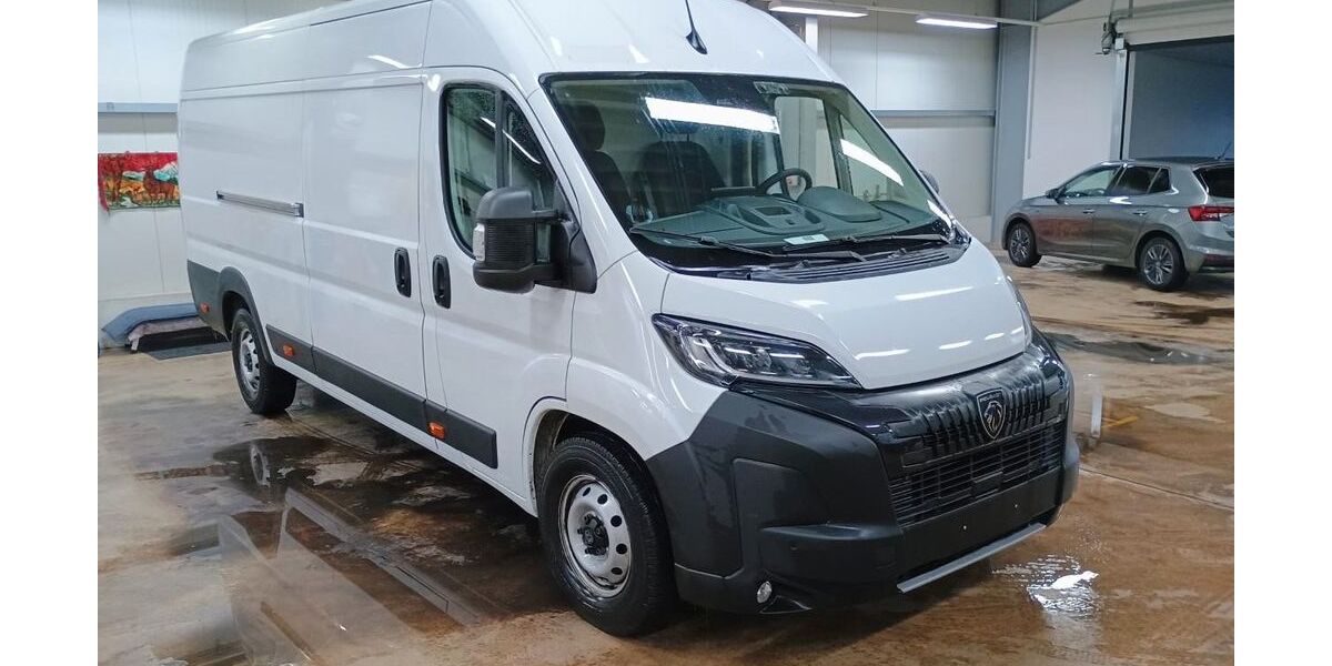 Peugeot Boxer 30.193 km 23.995 &euro; Parsberg 92331