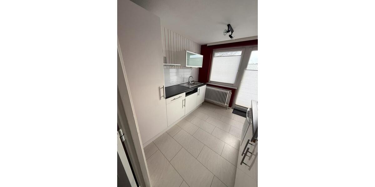 Frisch renovierte OG-Wohnung im Zweifamilienhaus zu vermieten! 5 zimmer