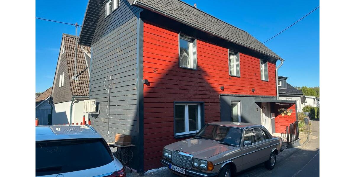 Einfamilienhaus Wiehl - 3 Zimmer, 105 m&sup2;, 1.150&euro; | Angebot:26385270