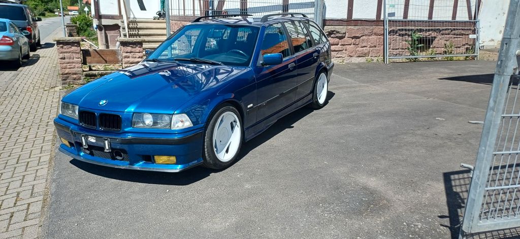 BMW 323 144.000 km 6.800 &euro; Dassel 37586