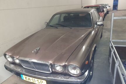 Jaguar XJ6