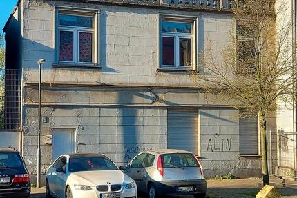 Renovierungsbedürftige günatige DHH für Familie 3 zimmer