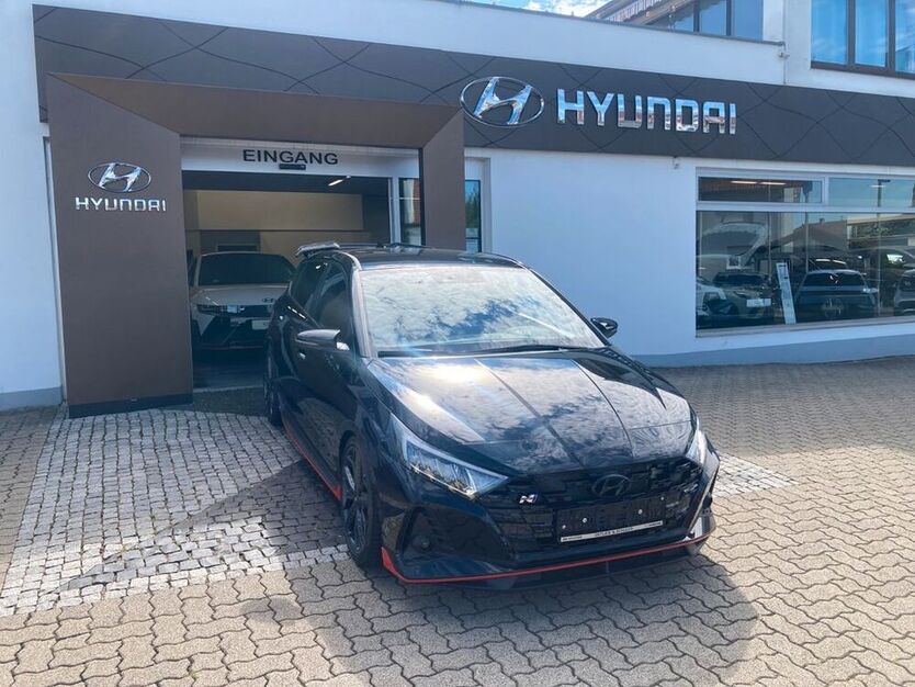 i20