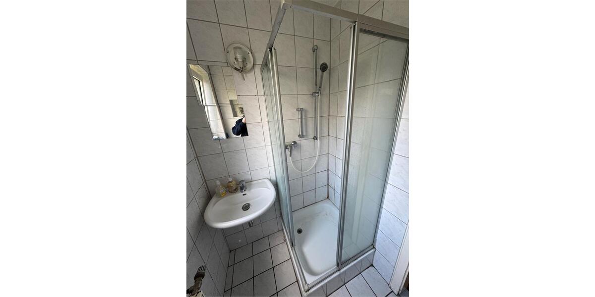 Erdgeschoßwohnung Wilhelmshaven - 1 Zimmer, 72 m&sup2;, 150&euro; | Angebot:26552101