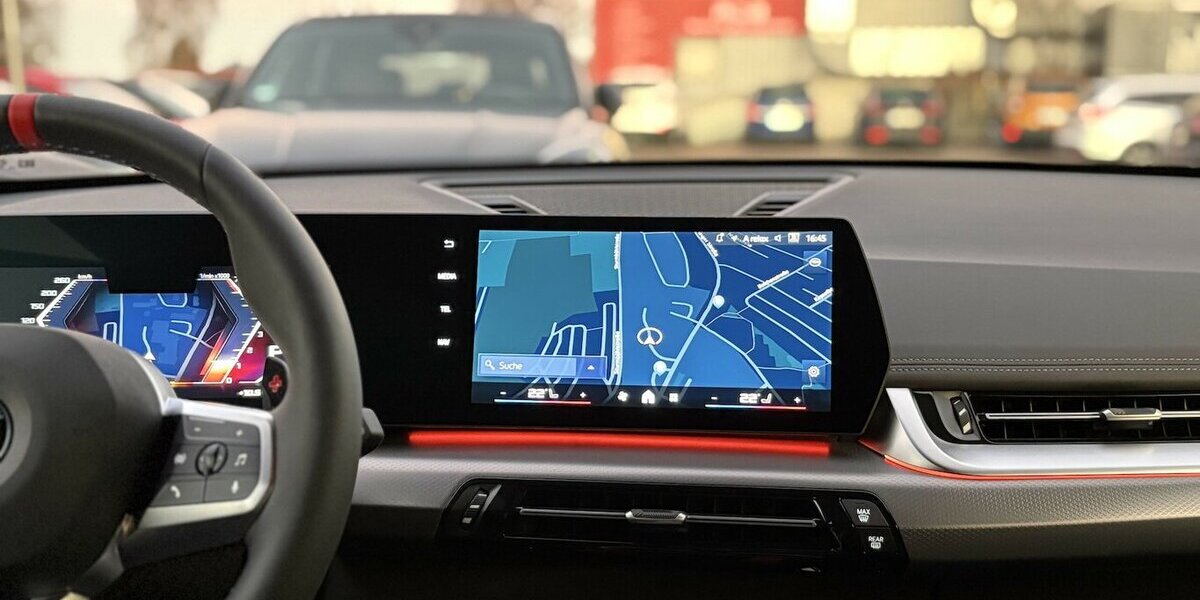 BMW X1 M35i xDrive KEYLE./KAMERA/HARMAN/NAVI/DAB/LED 1.763 km 48.900 &euro; Villingen-Schwenningen 78054