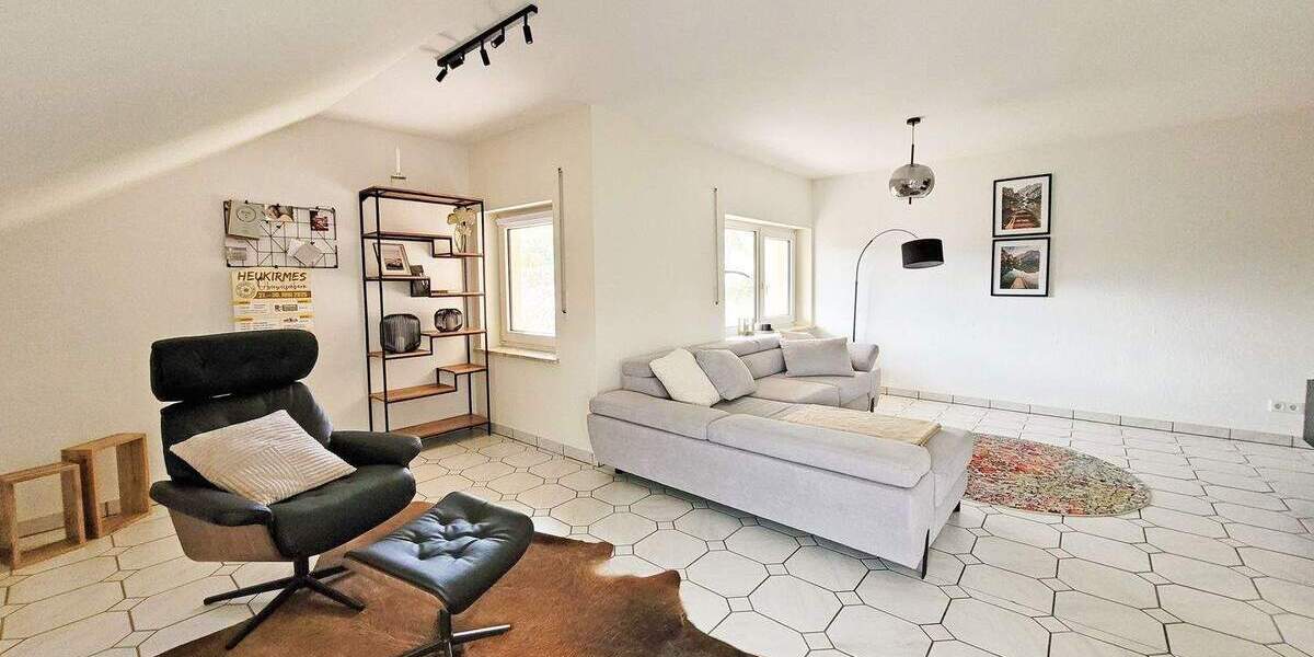 Etagenwohnung Neuenstein Mühlbach - 3 Zimmer, 93 m&sup2;, 600&euro; | Angebot:26410949