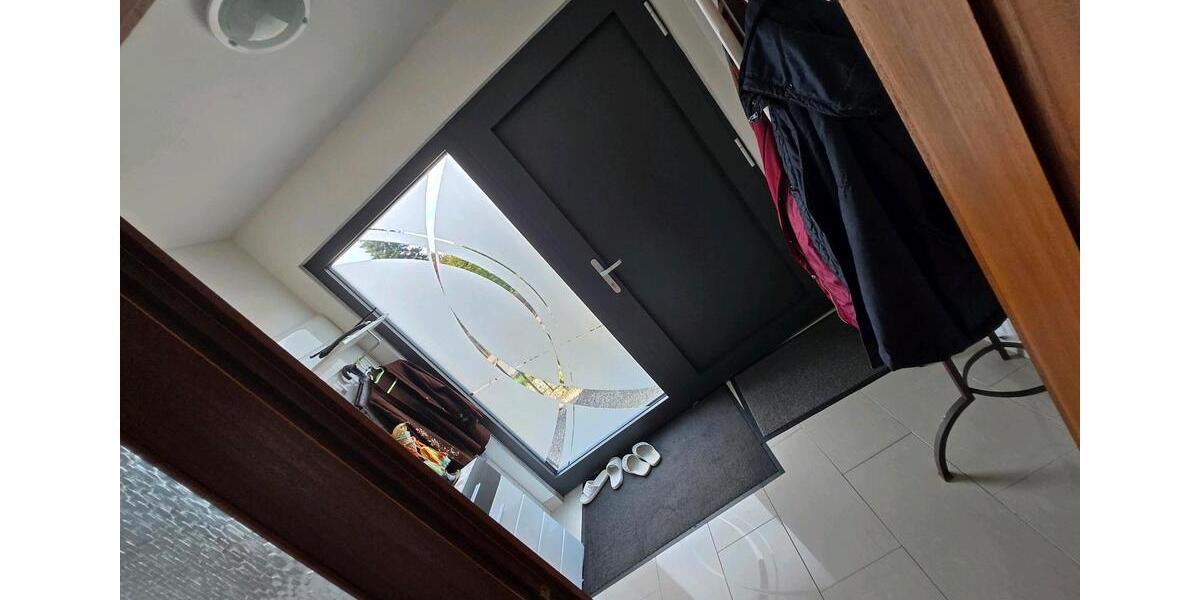 Bungalow Hambühren - 6 Zimmer, 200 m&sup2;, 1.500&euro; | Angebot:26375609