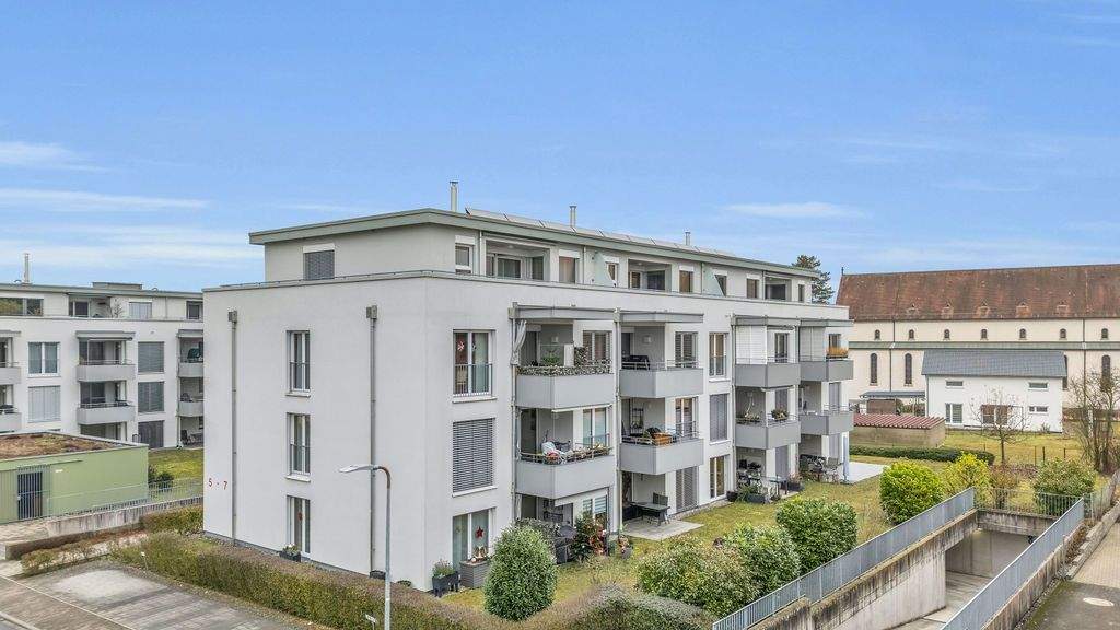 Sofort bezugsfrei! Herrliche Erdgeschosswohnung mit Terrasse und Garten 4 zimmer