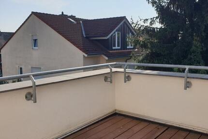 Moderne Dachgeschosswohnung mit Dachterrasse und Kamin 3 zimmer