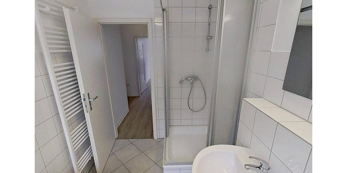 Etagenwohnung Paderborn - 3 Zimmer, 70 m&sup2;, 569&euro; | Angebot:25990278