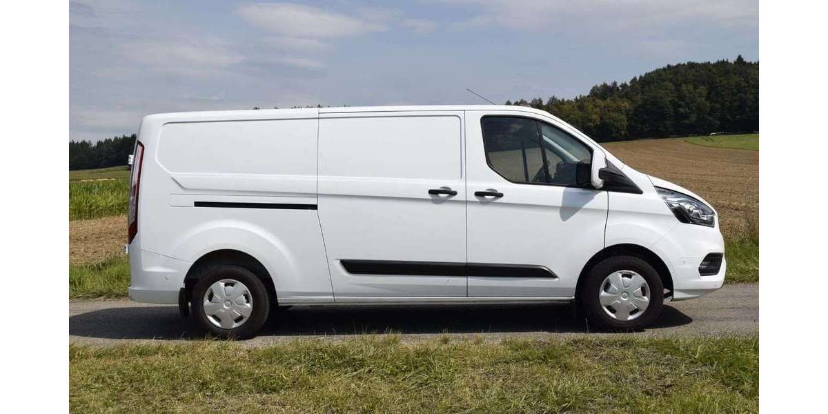 Ford Transit Custom 55.000 km 21.980 &euro; Kammeltal 89358