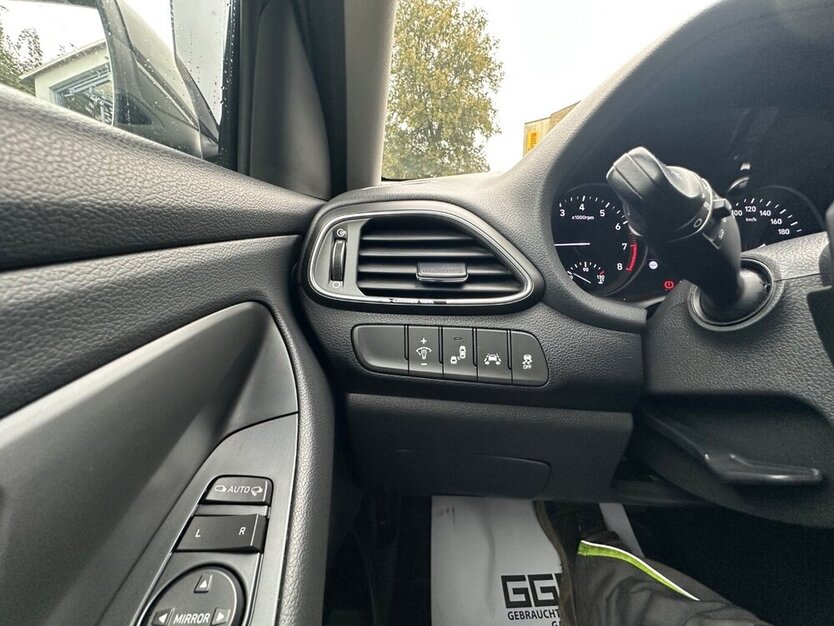 Hyundai i30 Fastback Fastback 1.4 T-GDI 140.000 km 11.990 € Rudolstadt 07407
