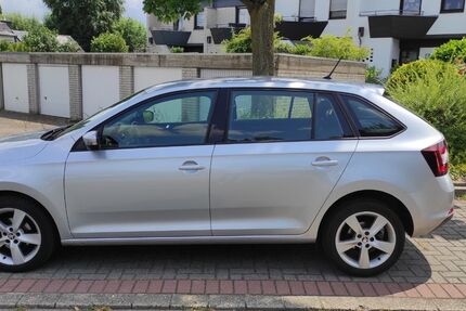 Skoda Rapid 166.000 km 5.500 &euro; Neuss 41466