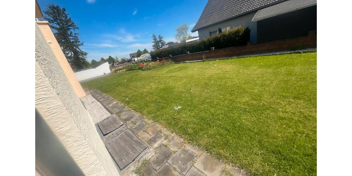 Erdgeschoßwohnung Rheinbach - 3 Zimmer, 100 m&sup2;, 1.200&euro; | Angebot:26311912