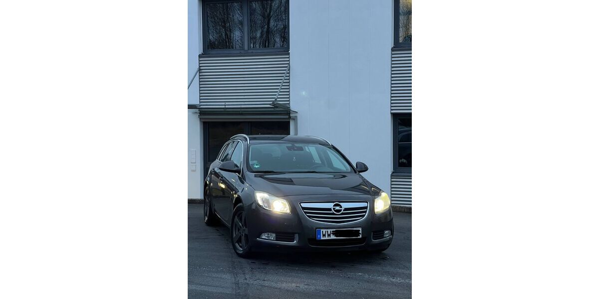 Opel Insignia 212.000 km 3.799 &euro; Koblenz 56072