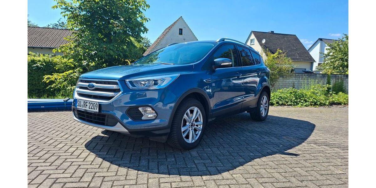 Ford Kuga 67.000 km 13.900 &euro; Lohmar 53797