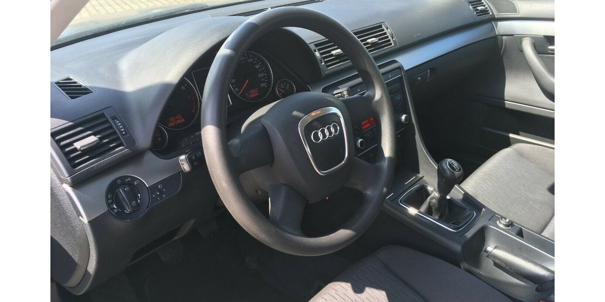 Audi A4 Kombi,Klimaaut.,PDC.,Tüv Neu ! 199.000 km 4.999 &euro; Himmelkron 95502