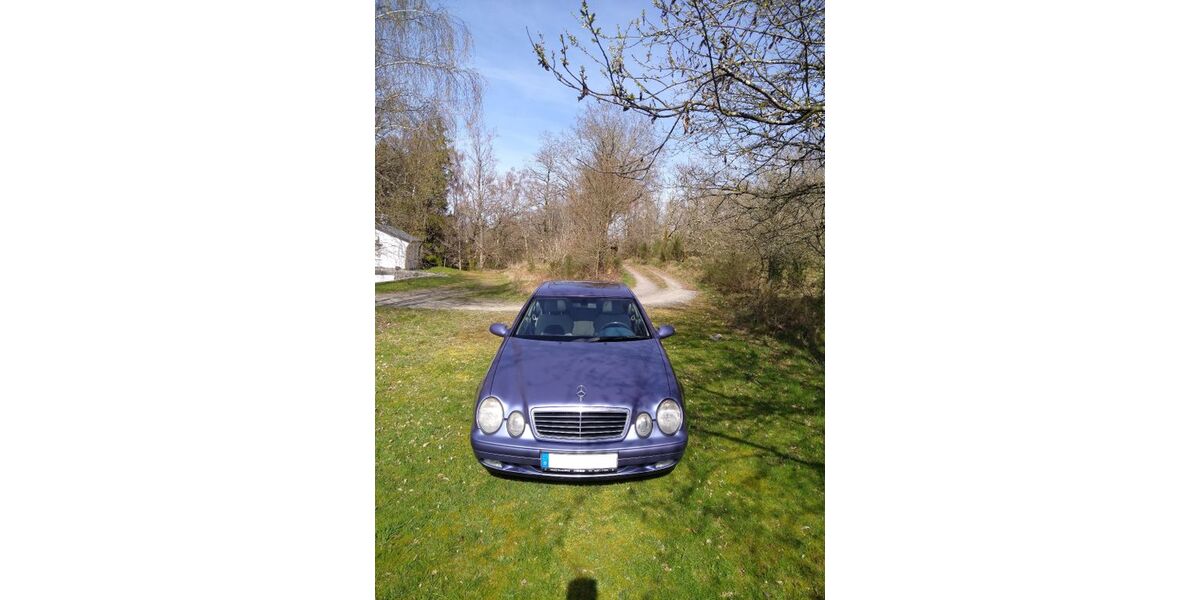 Mercedes-Benz CLK 200 243.700 km 4.200 &euro; Geisfeld 54413