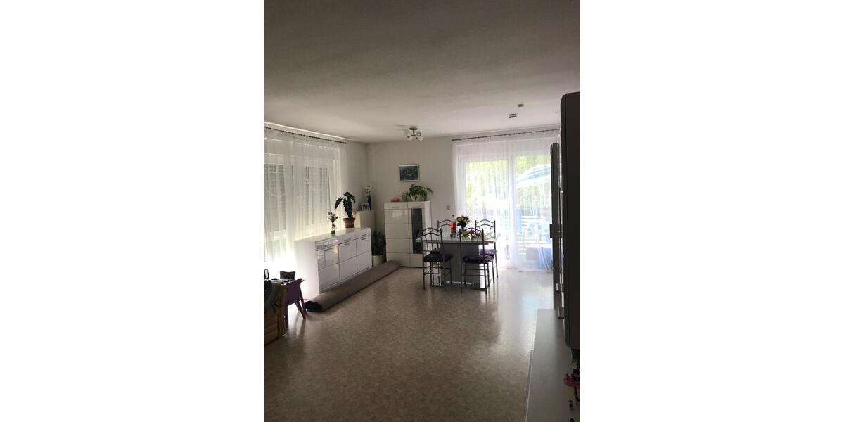 Etagenwohnung Lebach - 3 Zimmer, 78 m&sup2;, 700&euro; | Angebot:26185697