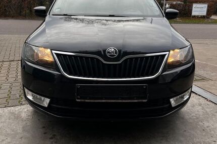 Skoda Rapid 156.484 km 5.600 &euro; wiesloch 69168