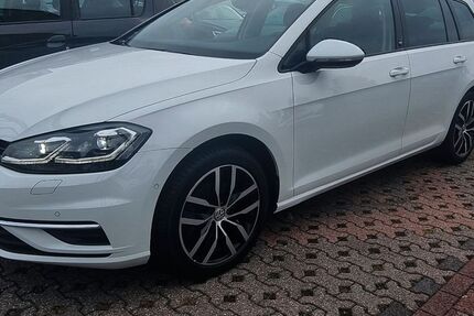 VW Golf 144.098 km 13.998 &euro; Mönchengladbach 41063