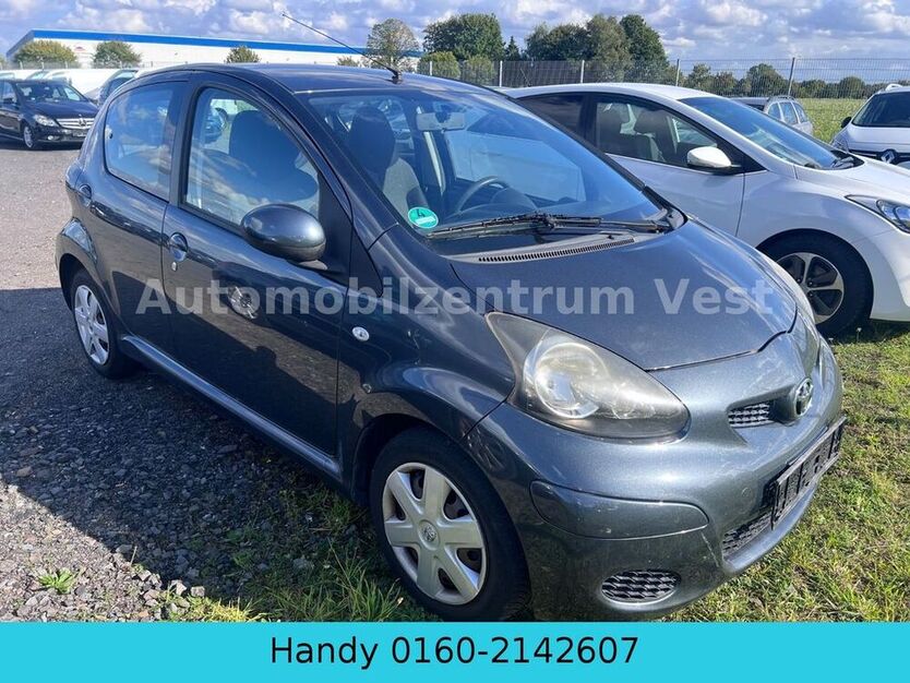Aygo (X)