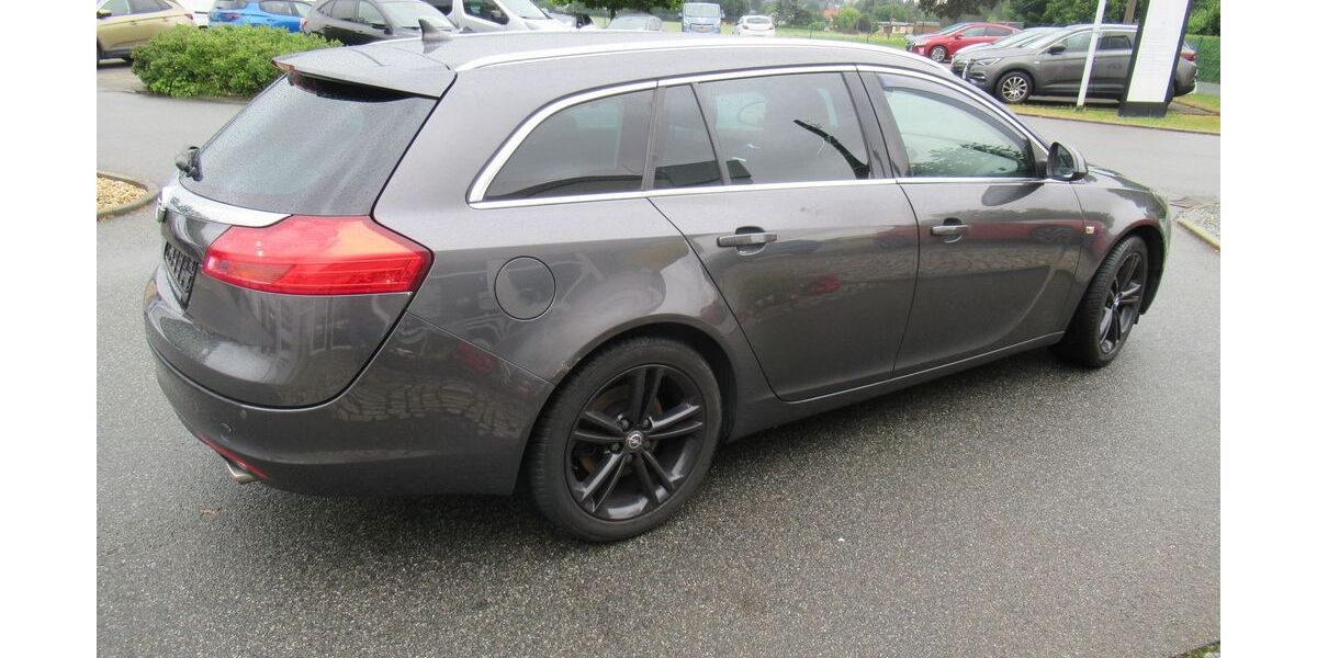 Opel Insignia 243.000 km 2.500 &euro; Ebersbach 02730