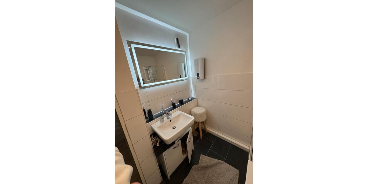 Etagenwohnung Monheim am Rhein - 3 Zimmer, 90 m&sup2;, 1.139&euro; | Angebot:26372711