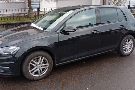 VW Golf 85.000 km 13.500 &euro; Singen 78224