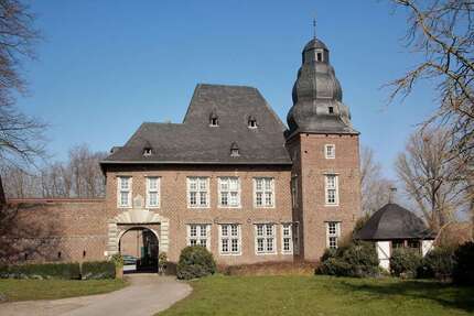 Büro in Bedburg 3.100 € 290 m²