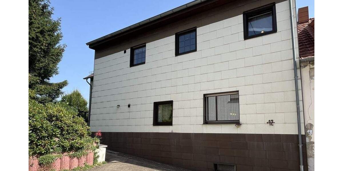 Mehrgenerationenhaus in ruhiger Lage mit weitläufigem Garten 9 zimmer