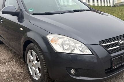Kia ceed / Ceed 240.000 km 2.200 &euro; Knetzgau 97478