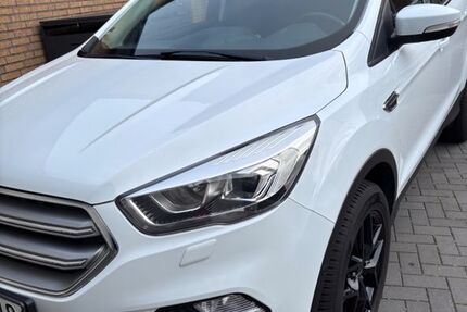 Ford Kuga 164.500 km 13.700 &euro; Dormagen 41542