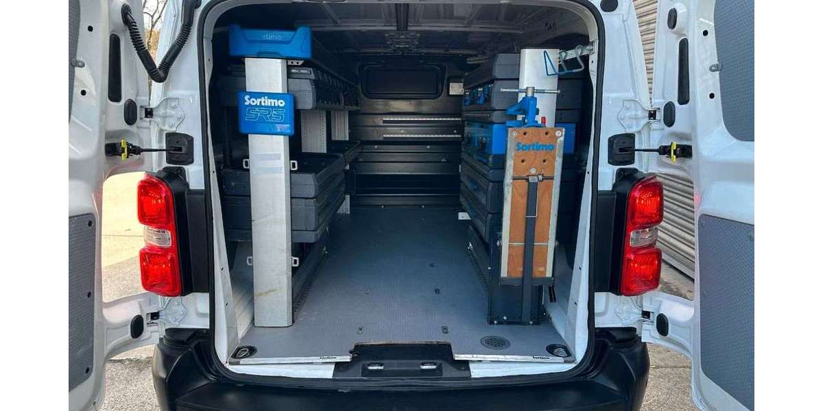 Opel Vivaro 104.757 km 15.300 &euro; Sindelfingen 71065