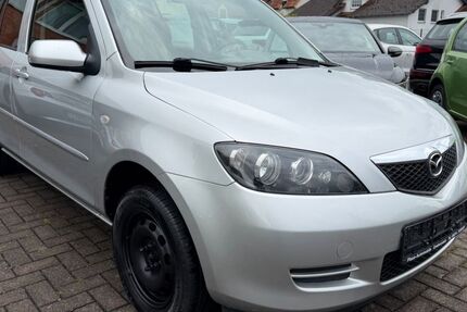 Mazda 2 113.000 km 2.450 &euro; Grebenstein 34393