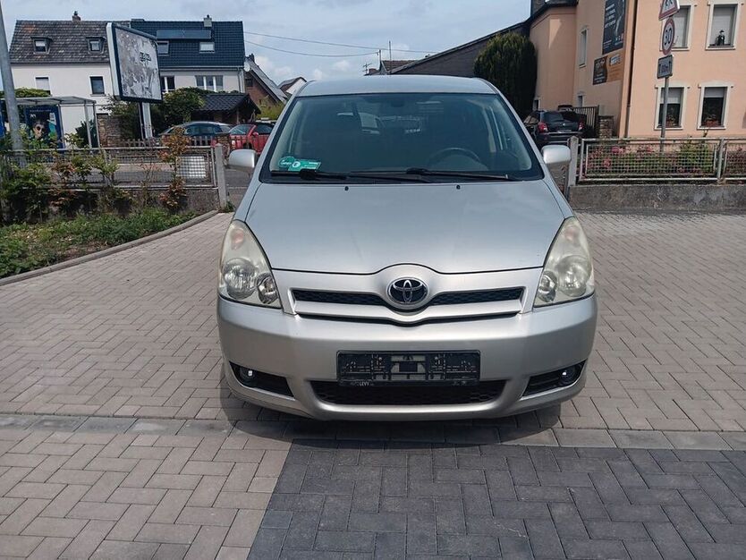Corolla Verso