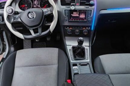 VW Golf