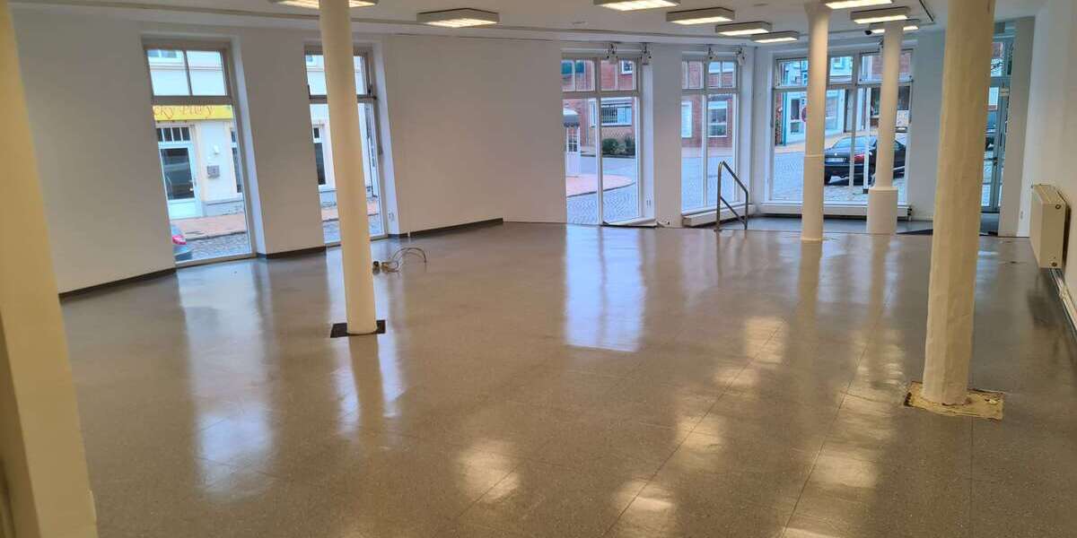 Einzelhandel in Bredstedt 770 € 138 m² zimmer