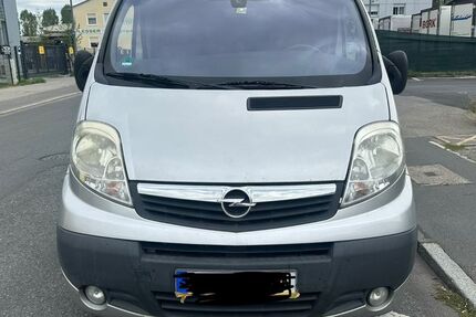 Opel Vivaro 293.000 km 3.800 &euro; Frankfurt am Main 60386