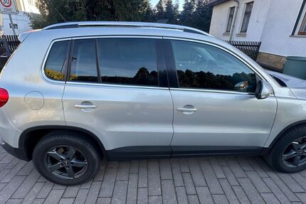VW Tiguan 84.352 km 8.900 &euro; Gotha 99867