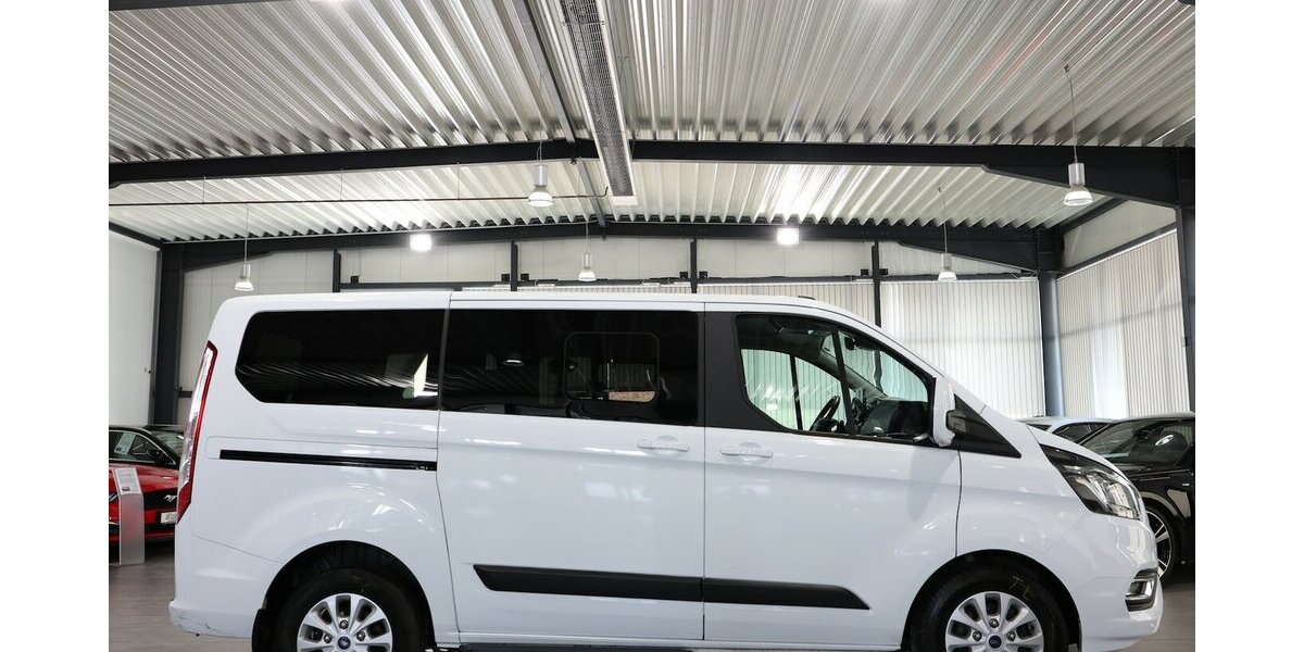Ford Tourneo Custom 2.0 TDCI 320 L1 / 8-SITZER / NAVI 119.000 km 28.998 &euro; Hamm 59077