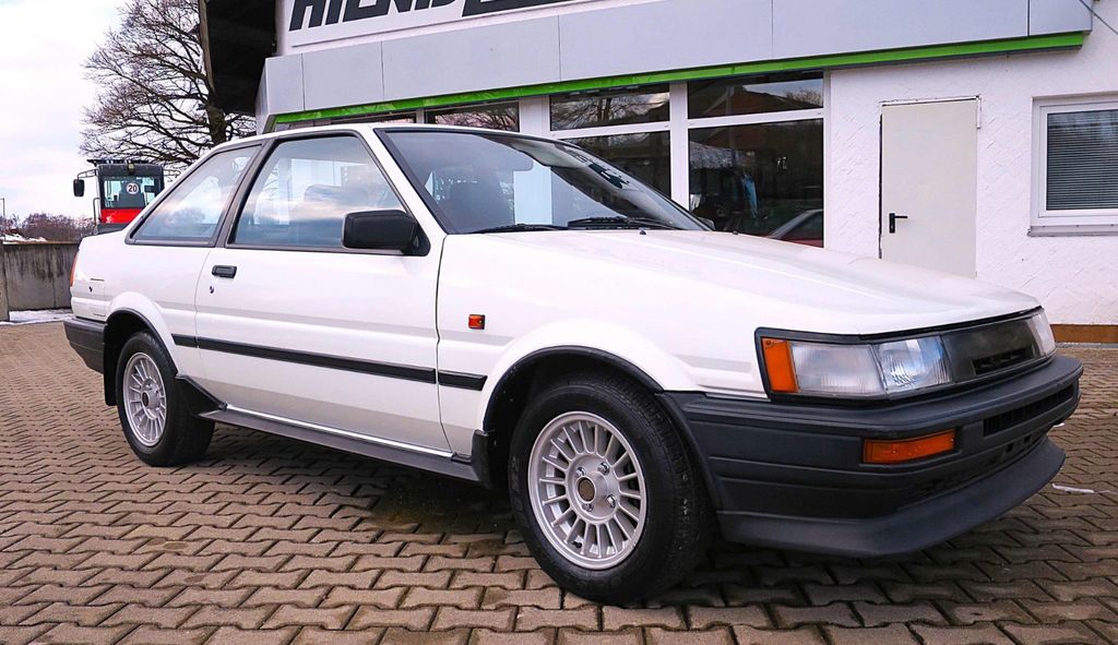 Toyota Corolla 66.578 km 29.990 &euro; Eggenfelden 84307
