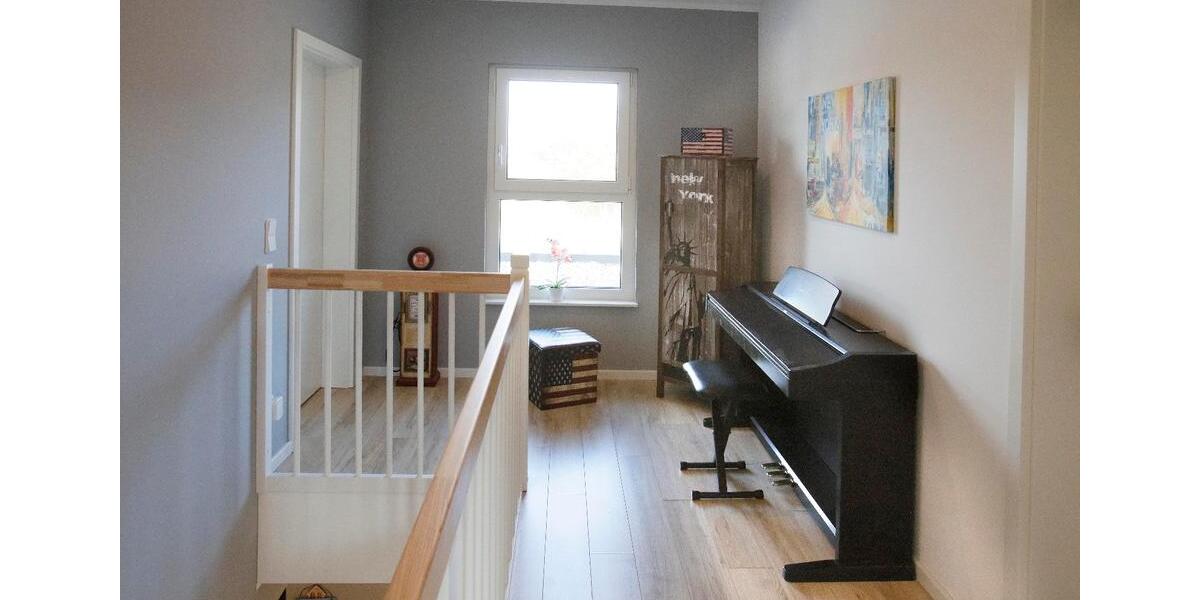 Einfamilienhaus Schwerin Friedrichsthal - 6 Zimmer, 185 m&sup2;, 700.000&euro; | Angebot:25439145