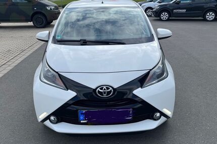 Toyota Aygo (X) 54.086 km 6.990 &euro; Lahntal 35094