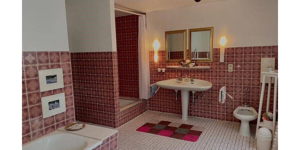 Einfamilienhaus Lüchow Künsche - 1 Zimmer, 300 m&sup2;, 320.000&euro; | Angebot:25771406