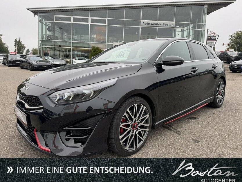 Kia Ceed GT PANORAMA/KAMERA/NAVI/LEDER/MEMORY/JBL 27.434 km 27.900 € Villingen-Schwenningen 78054